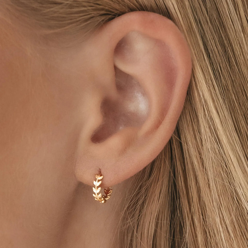 Dainty Gold Hoop Leaves Earrings